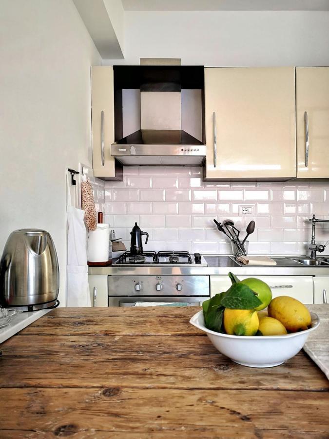 Sunset Loft Apartment Livorno Bagian luar foto
